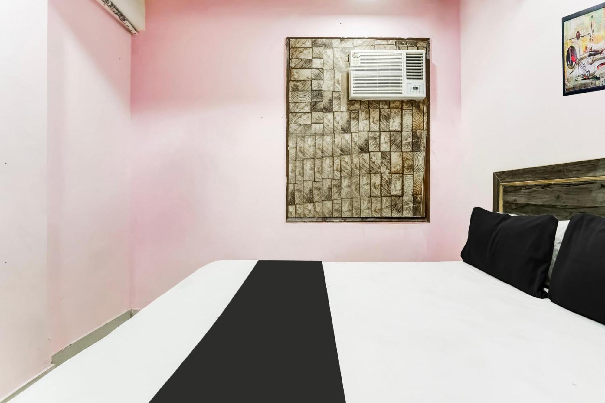 Hotel Rk Plaza 뉴델리 외부 사진
