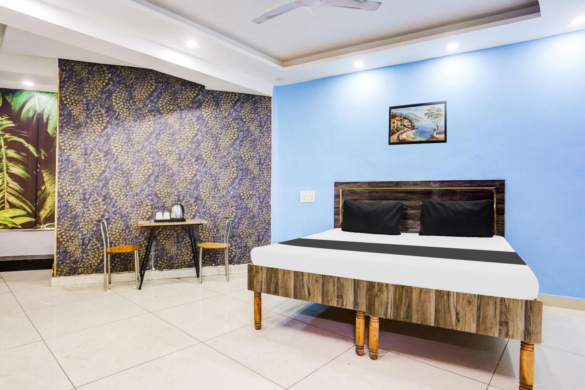 Hotel Rk Plaza 뉴델리 외부 사진